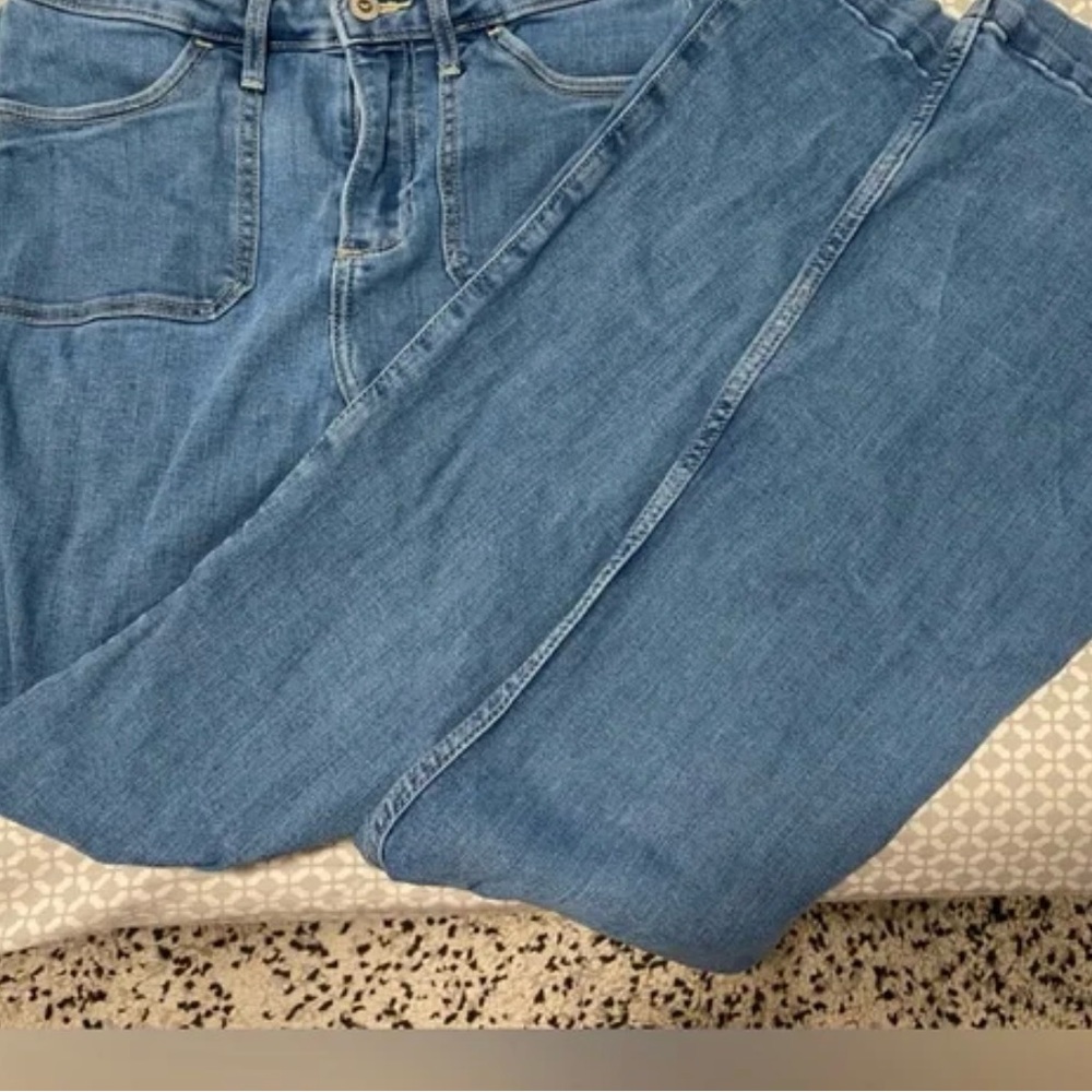 Hollister Curvy High-rise Vintage Flare Jeans